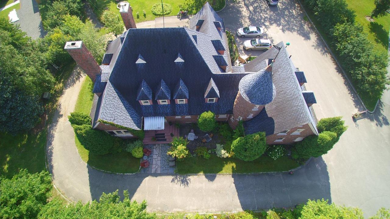 Chateau Murdock Gite Et Esthetique 1950 Chicoutimi المظهر الخارجي الصورة